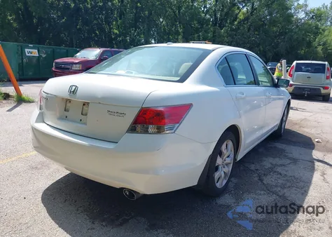 2010 Honda Accord 2.4 Ex-L z USA, uszkodzony, nr VIN 1HGCP2F81AA033121